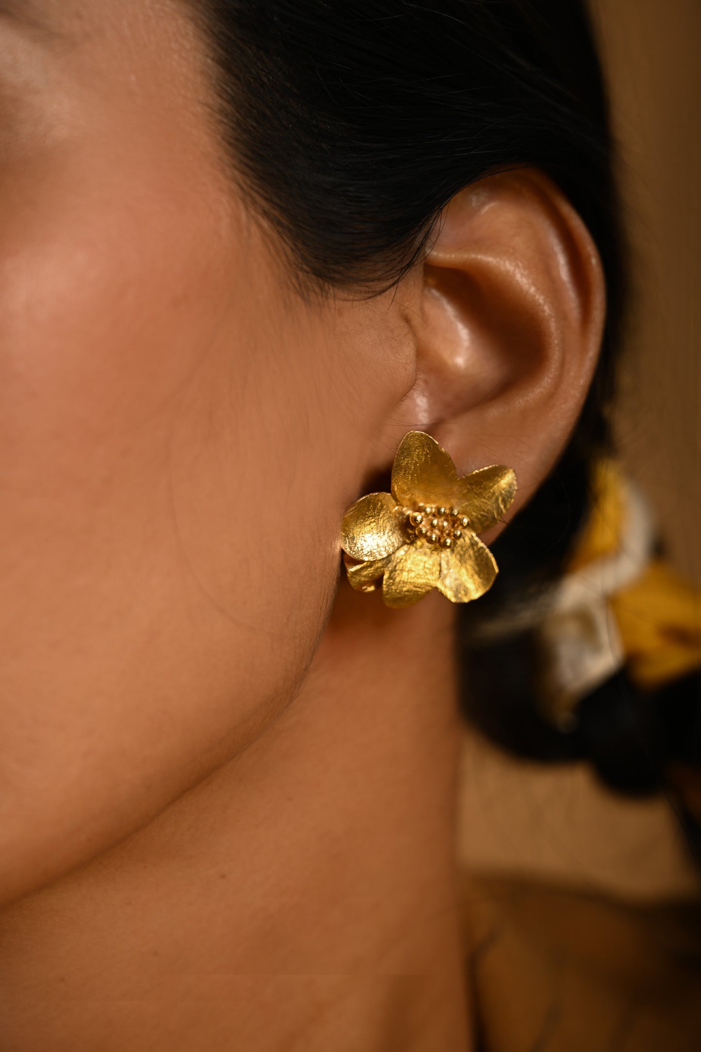 Bloom Studs